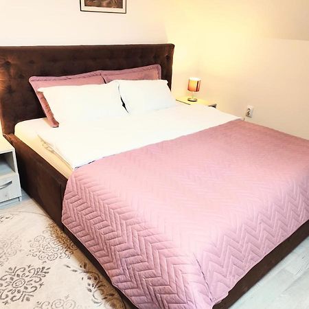 יאשי Simona Apartament Palas Mall מראה חיצוני תמונה