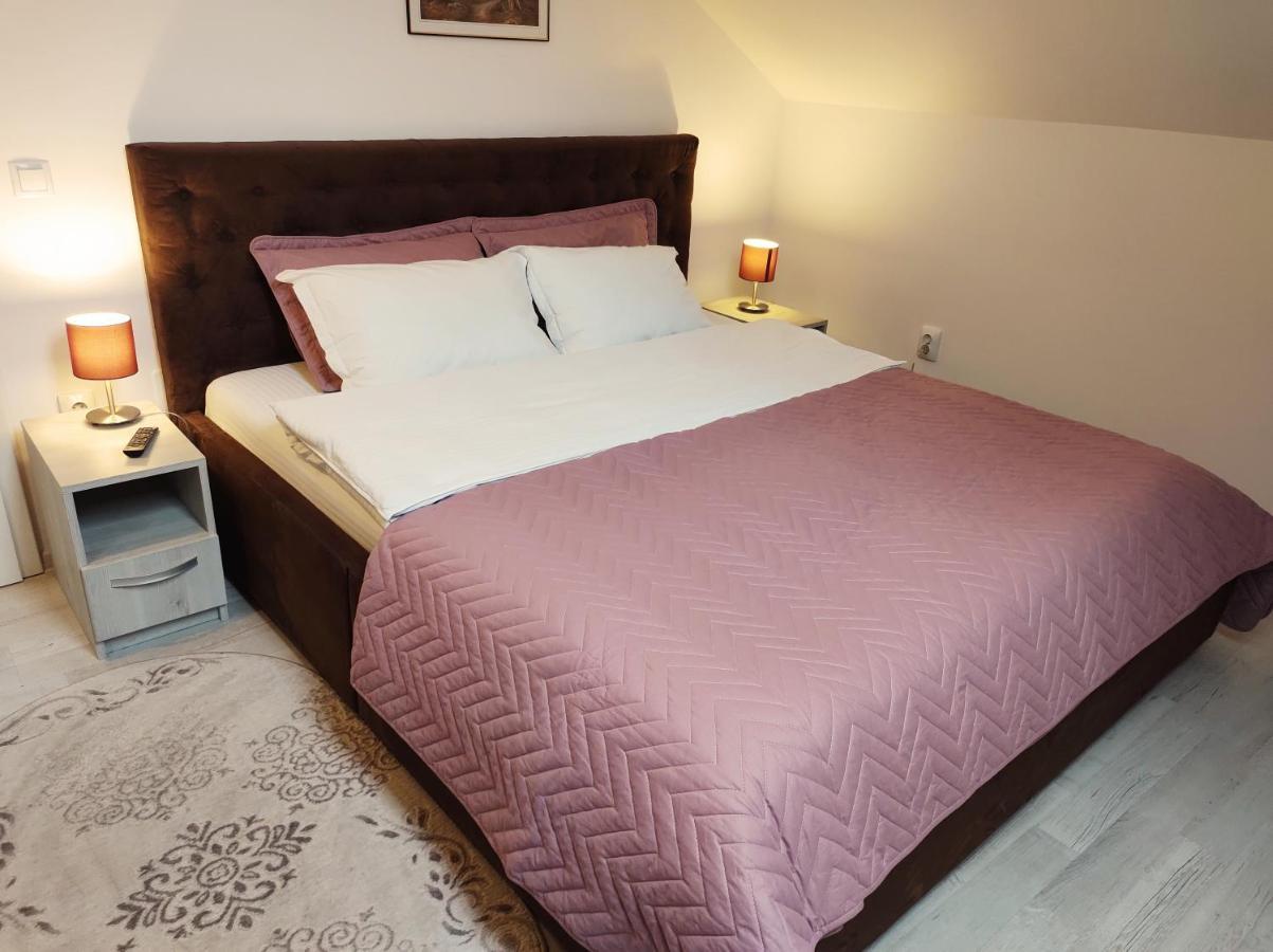 יאשי Simona Apartament Palas Mall מראה חיצוני תמונה